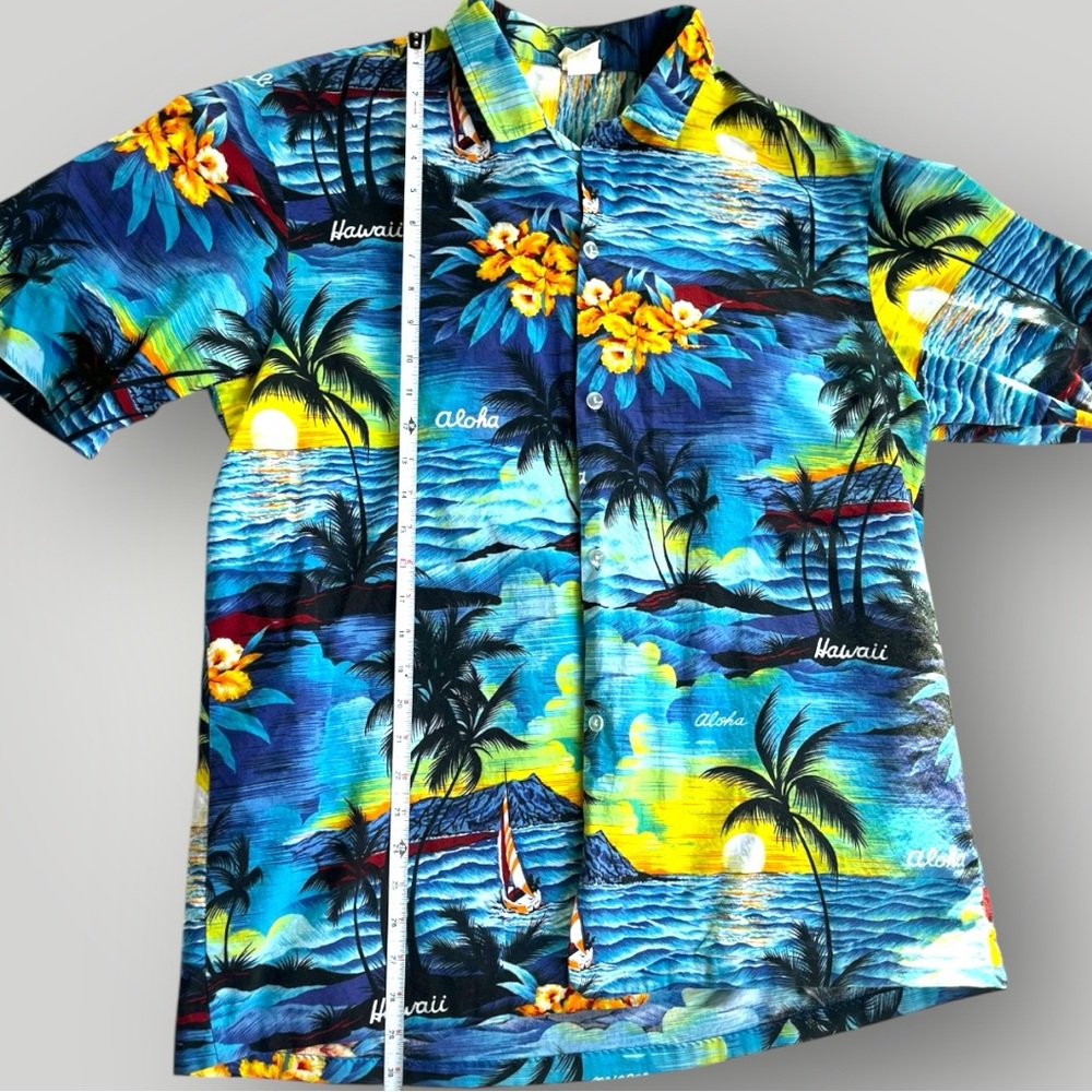 Royal Creations Hawaii Hawaiian Aloha Shirt with Palm Tree and Ocean Print - Picture 4 of 9